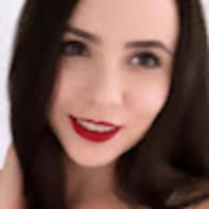 Meet your Posher, Claudia